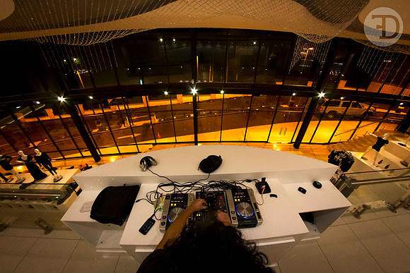 IAM the DJ