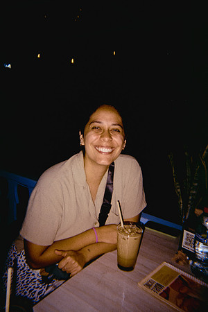 08 Marcela Grajeda - Kodak Gold 200 por Arca Film Lab (Enero 2025) - Rollo 0620
