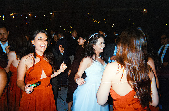 20 Rodrigo Flores - Fujifilm 400 por Arca Film Lab (Junio 2024) - Rollo 0102