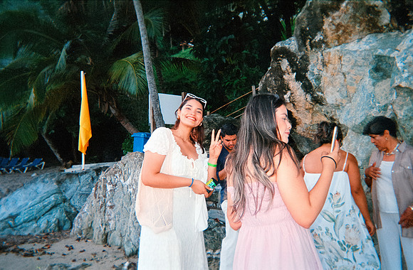 26 Mafer Melgar - Fujifilm 400 por Arca Film Lab (Junio 2024) - Rollo 0129