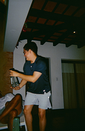 09 María José Matute - Fujifilm 400 por Arca Film Lab (Mayo 2025) - Rollo 1028