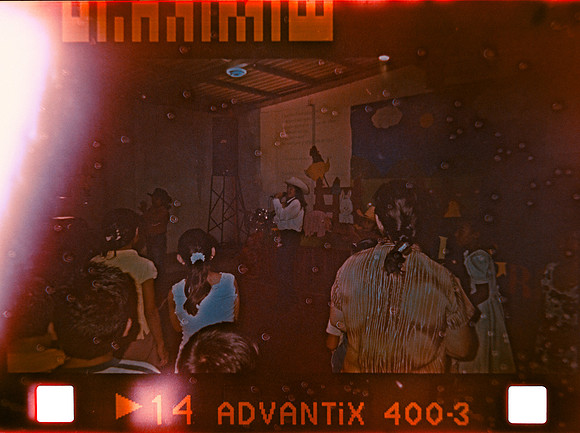14 Todd Morales - Kodak Advantix 400 por Arca Film Lab (Agosto 2024) - Rollo 0252