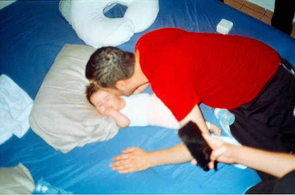 19 Rodrigo Flores - Fujifilm 200 por Arca Film Lab (Junio 2024) - Rollo 0115