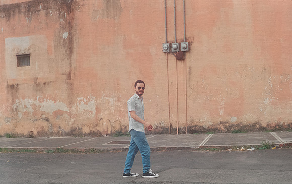 31 Elliot Morales - Cinestill 400D por Arca Film Lab (Noviembre 2024) - Rollo 0438