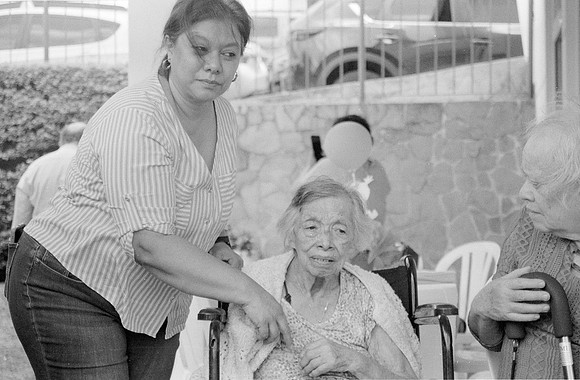 37 Fernando Peña - Ilford HP5+ 400 por Arca Film Lab (Enero 2025) - Rollo 0701