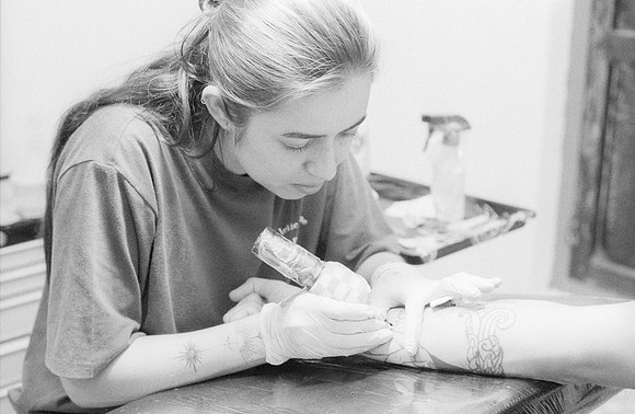 03 Valeria Minera - Kentmere Pan 400 por Arca Film Lab (Abril 2025) - Rollo 0960