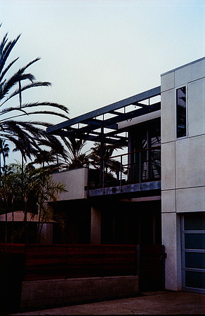 04 Mauricio Salguero - Lomography 400 por Arca Film Lab (Enero 2025) - Rollo 0563