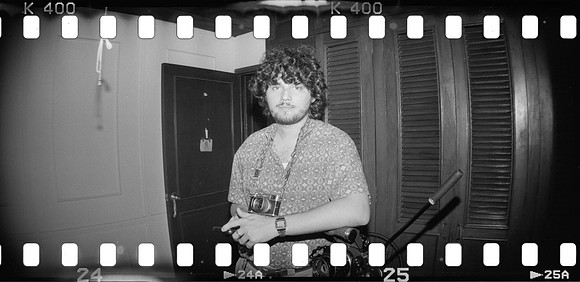 12 Mauricio Salguero - Kentmere Pan 400 por Arca Film Lab (Junio 2025) - Rollo 1128