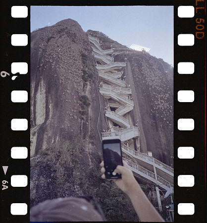 10 David Santiago - Cinestill 50D por Arca Film Lab (Febrero 2025) - Rollo 0704