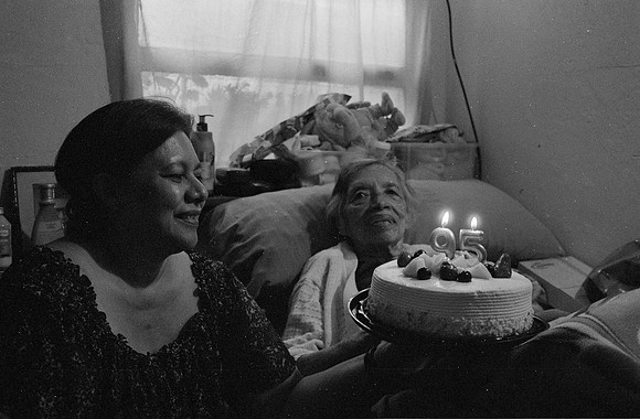 20 Fernando Peña - Ilford HP5+ 400 por Arca Film Lab (Enero 2025) - Rollo 0701