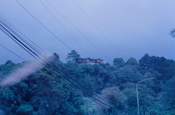 08 Ernesto Ábrego - Fujifilm400 por Arca Film Lab (Agosto 2024) - Rollo 0270
