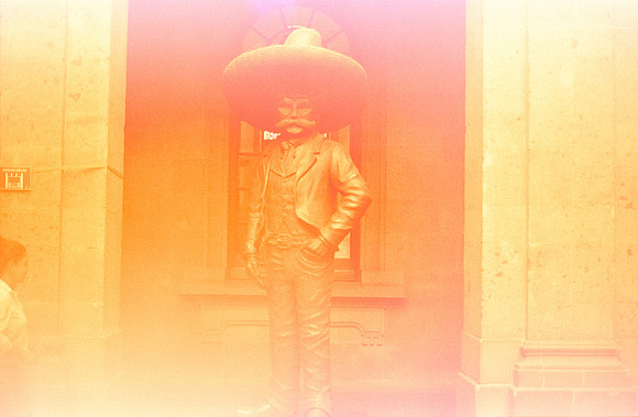 03 Juan Quintero - Kodacolor 200 por Arca Film Lab (Mayo 2025) - Rollo 1084