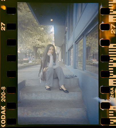 25 Shirley Brakiti - Kodak Gold 200 por Arca Film Lab (Julio 2024) - Rollo 0185