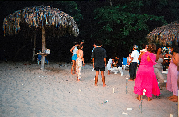 02 Mafer Melgar - Fujifilm 400 por Arca Film Lab (Junio 2024) - Rollo 0129