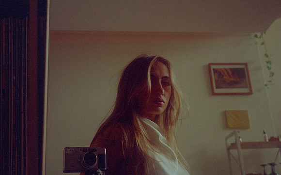 20 Vivian Kotouch - Lomography 400 por Arca Film Lab (Octubre 2024) - Rollo 0417