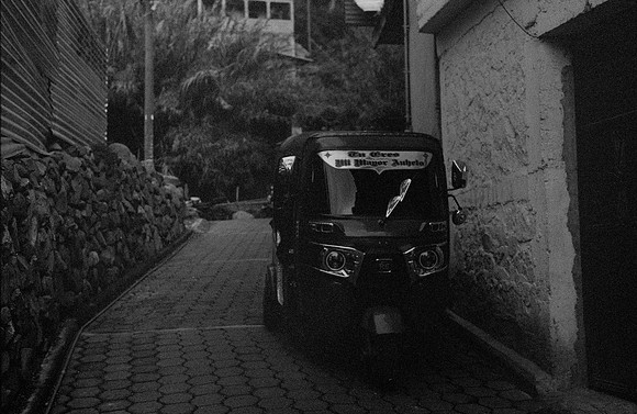 26 Alexander Daum - Ilford HP5+ 400 por Arca Film Lab (Noviembre 2024) - Rollo 0511
