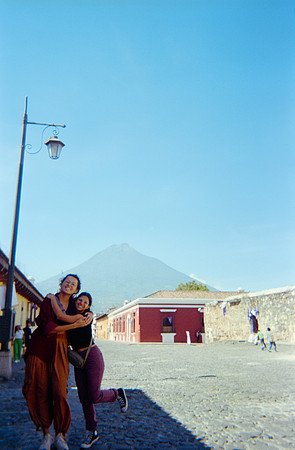 06 Diana Roca - Fujifilm 400 por Arca Film Lab (Mayo 2025) - Rollo 1053
