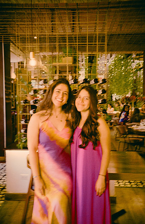 28 Jazmine Sousa - Kodak Gold 200 por Arca Film Lab (Marzo 2025) - Rollo 0847