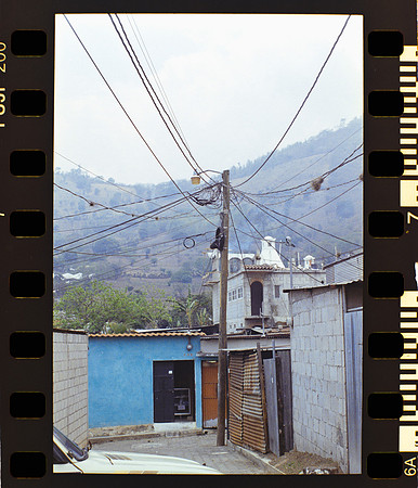 07 Ronald Ottoniel - Fujifilm 200 por Arca Film Lab (Mayo 2024) - Rollo 0089