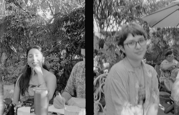 03 Natalia Mendoza - Kentmere Pan 400 por Arca Film Lab (Enero 2025) - Rollo 0696
