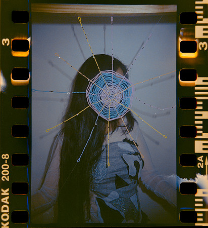 02 Shirley Brakiti - Kodak Gold 200 por Arca Film Lab (Julio 2024) - Rollo 0185
