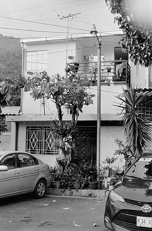 14 Gerardo Recinos - Fomapan 400 por Arca Film Lab (Noviembre 2024) - Rollo 0487