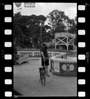 06 Omar Véliz - Neopan SS 100 por Arca Film Lab (Agosto 2024) - Rollo 0301