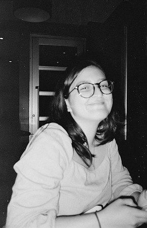 34 Desirée Argueta - Fujifilm Acros 100 por Arca Film Lab (Enero 2025) - Rollo 0571