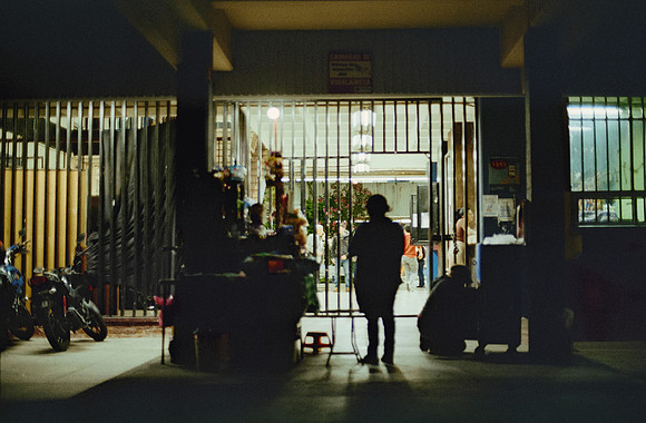 20 Elliot Morales - Kodak Gold 200 por Arca Film Lab (Febrero 2025) - Rollo 0785