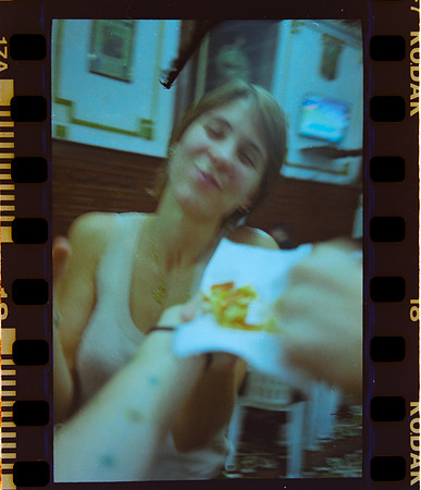 18 Constanza Close - Kodak Gold 200 por Arca Film Lab (Mayo 2024) - Rollo 0062