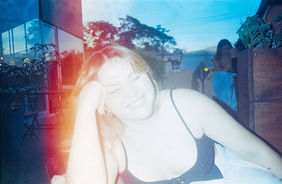 23 Mauricio Salguero - Kodak 800 por Arca Film Lab (Diciembre 2025) - Rollo 1606