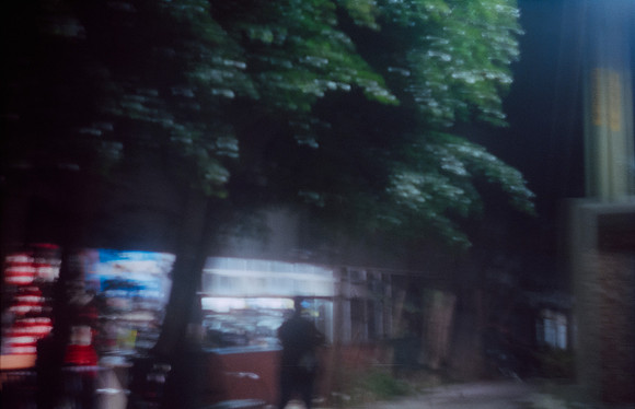 33 Elliot Morales - Cinestill 400D por Arca Film Lab (Mayo 2025) - Rollo 1049
