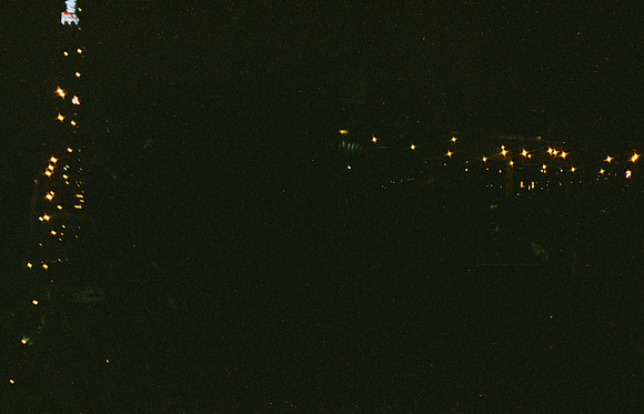 21 Edwin Chang - Cinestill 800T por Arca Film Lab (Diciembre 2024) - Rollo 0516