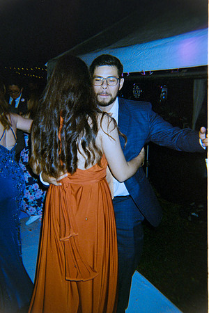 13 Rodrigo Flores - Fujifilm 400 por Arca Film Lab (Junio 2024) - Rollo 0100