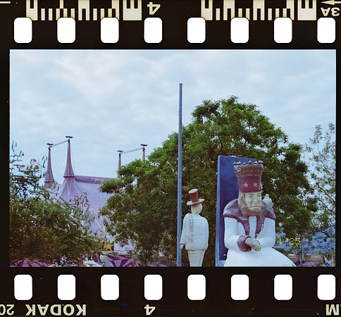 04 Carlos Castro - Kodacolor 200 por Arca Film Lab (Junio 2025) - Rollo 1119