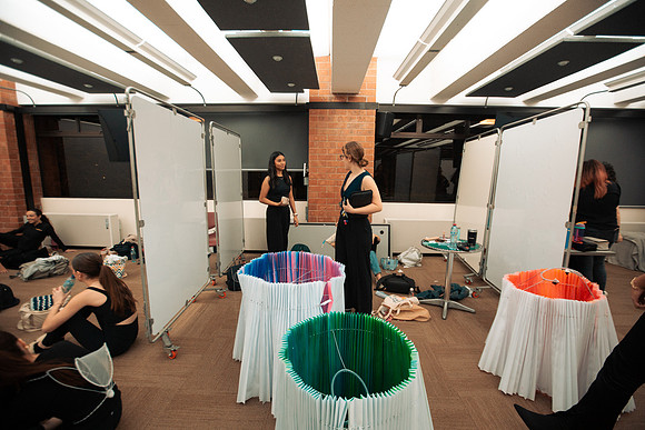 01 Werable Pavillion Runway 2024 por Fabriccio Díaz (UFM Studios)
