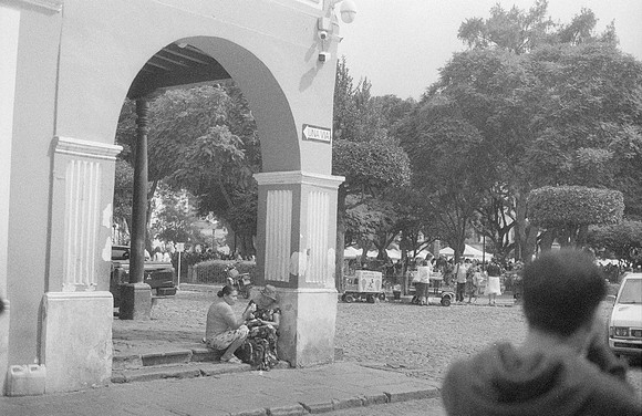 27 Iván Ortíz - Fortepan 100 por Arca Film Lab (Diciembre 2024) - Rollo 0527
