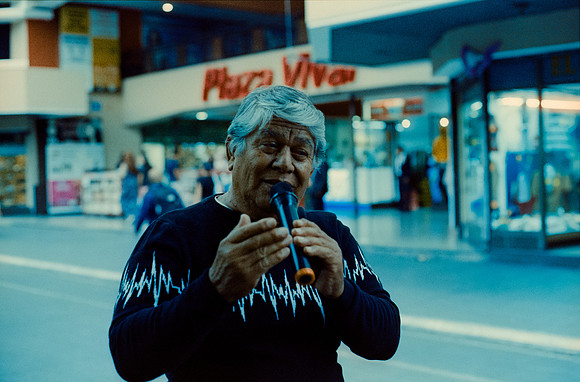 26 Elliot Morales - Cinestill 800T por Arca Film Lab (Mayo 2025) - Rollo 1001