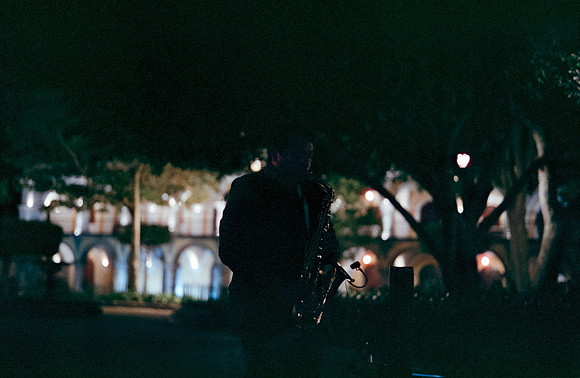 18 Ronald Ottoniel - Cinestill 400D por Arca Film Lab (Septiembre 2024) - Rollo 0325