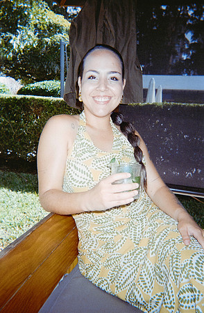 18 Adriana González - Fujifilm 400 por Arca Film Lab (Mayo 2025) - Rollo 1020