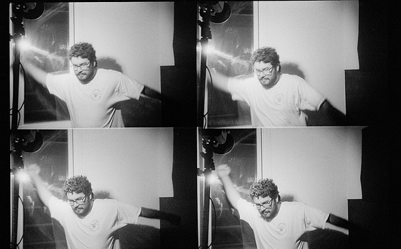 17 Natalia Mendoza - Kentmere Pan 400 por Arca Film Lab (Junio 2025) - Rollo 1127