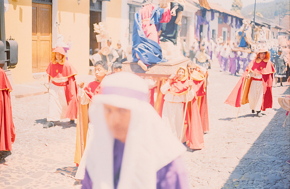 25 Javier Anleu - Fujifilm 400 por Arca Film Lab (Mayo 2025) - Rollo 0993