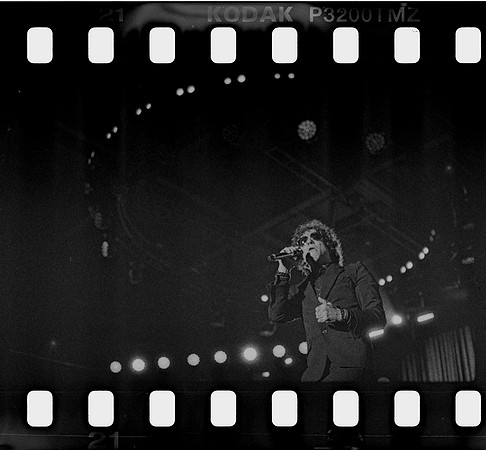 21 Elliot Morales - Kodak TMAX P3200 por Arca Film Lab (Junio 2025) - Rollo 1163