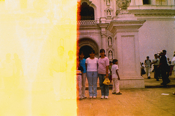 01 Edwin Hernández - Konica Centuria Super 400 por Arca Film Lab (Febrero 2025) - Rollo 0010