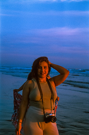 21 Eduardo Chávez - Kodak Ektachrome 100 por Arca Film Lab (Febrero 2025) - Rollo 0694