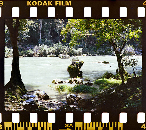 04 Yasemin Tocpan - Kodak Ultramax 400 por Arca Film Lab (Octubre 2024) - Rollo 0392