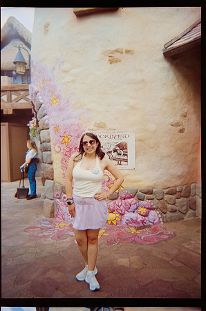 19 Marcela Grajeda - Fujifilm 400 por Arca Film Lab (Octubre 2026) - Rollo 2297