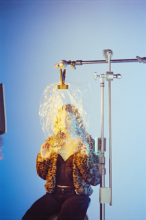 07 Mauricio Salguero - Lomography 400 por Arca Film Lab (Noviembre 2024) - Rollo 0496