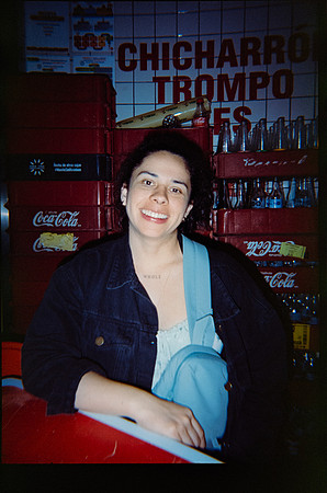 23 Marcela Grajeda - Kodak Portra 400 por Arca Film Lab (Octubre 2026) - Rollo 2295