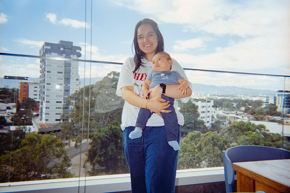 12 Sarah Chinchilla - Kodak Gold 200 por Arca Film Lab (Enero 2025) - Rollo 0648